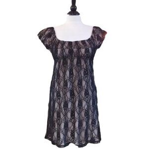 Betsy & Adam Black Lace Empire Waist ~ Cap Sleeves ~ NEW